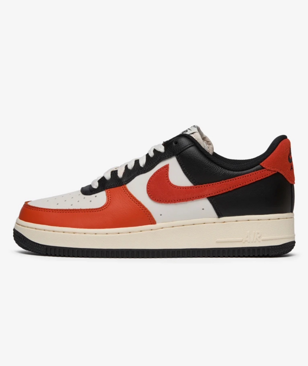 Nike air force 1 low id red store